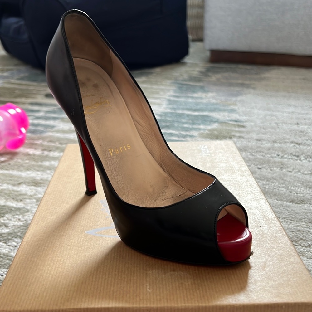 Cristian Louboutin very prive 120